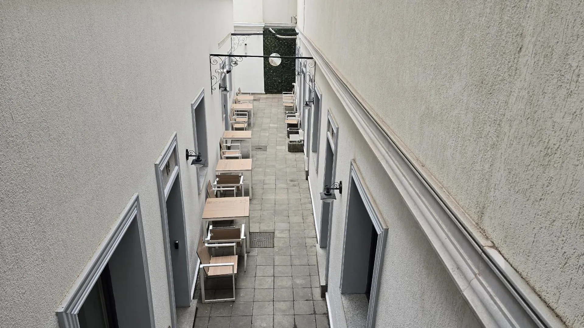 Continetal Studio With Two Bed Bukarest Rumänien