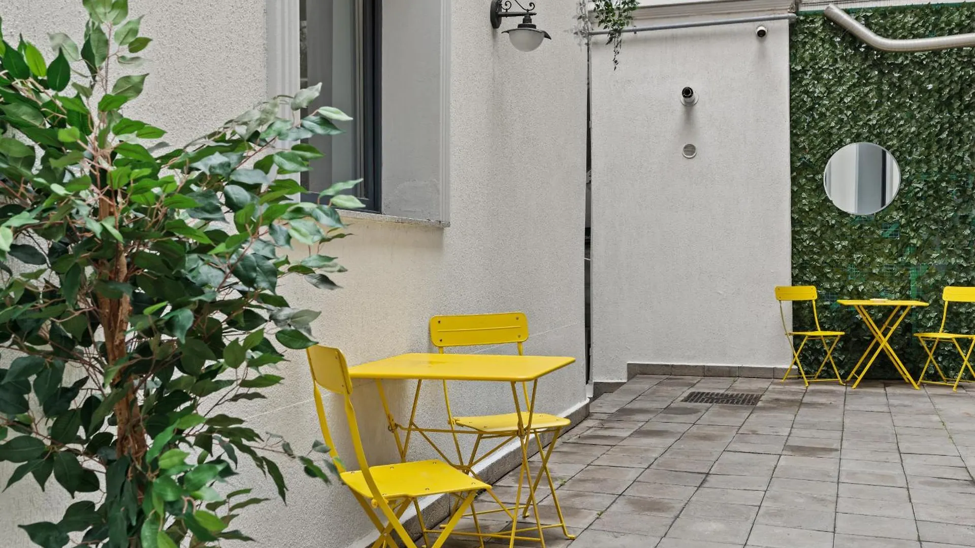 Apartment Continetal Studio With Two Bed Bucharest Romania