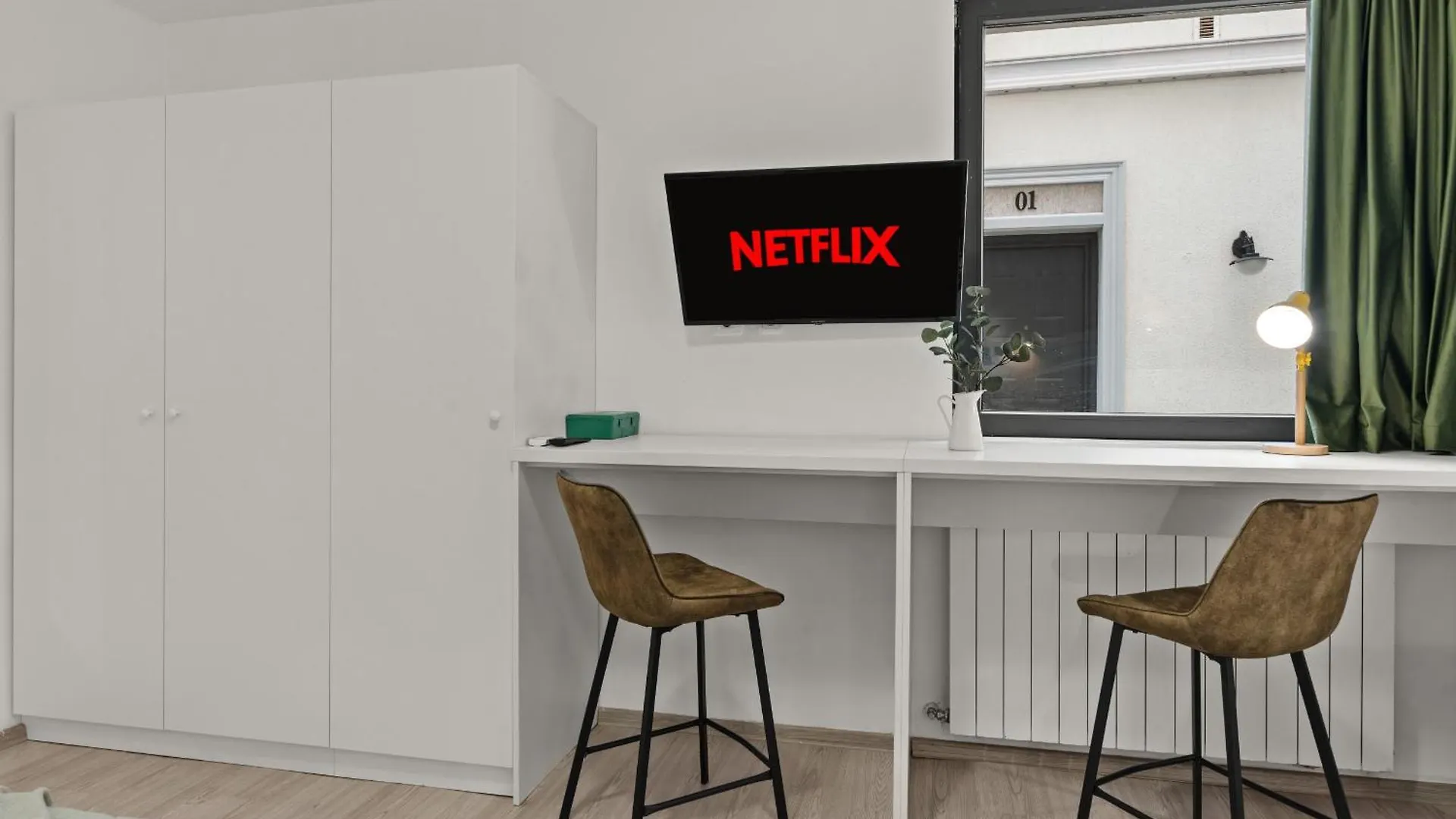 Continetal Studio With Two Bed Bucharest Apartment